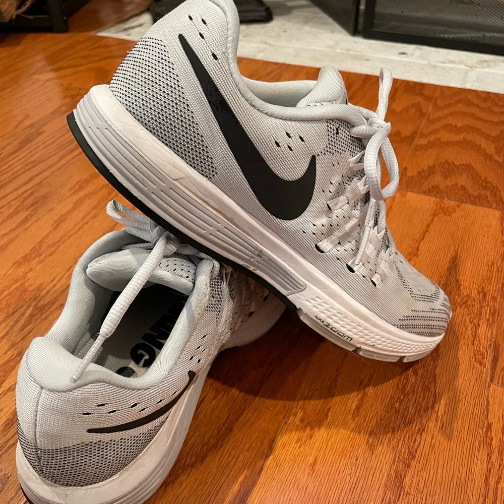 Nike Zoom Vomero Running Shoes